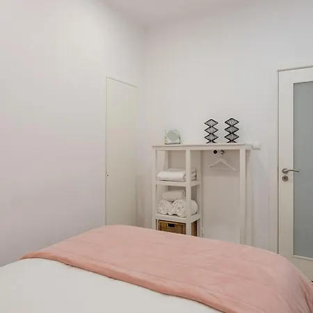 Apartment Rua Da Senhora Da Gloria 142 1º Lisbon