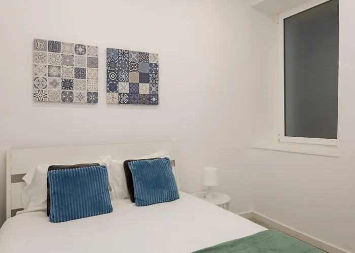 Rua Da Senhora Da Gloria 142 1º Lisbon